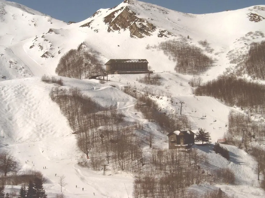 ** Hotel Albergo Tirolo Abetone Italien